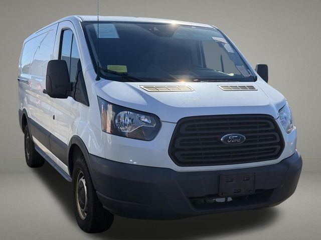 2018 Ford Transit Base