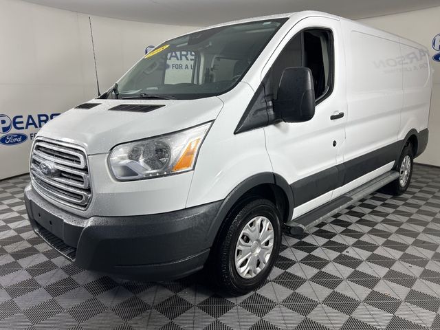 2018 Ford Transit Base