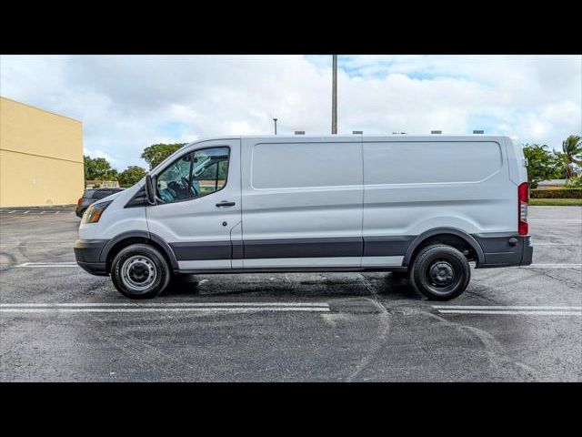 2018 Ford Transit Base