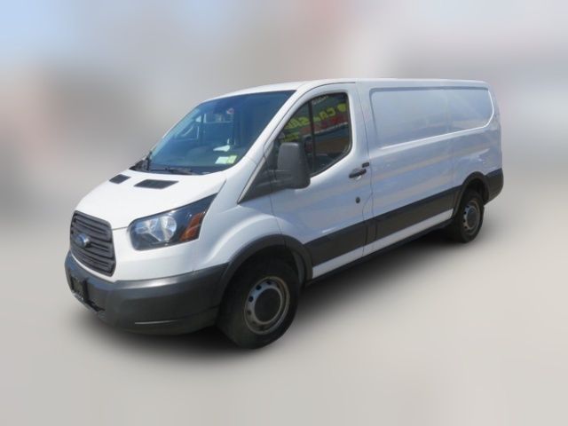2018 Ford Transit Base
