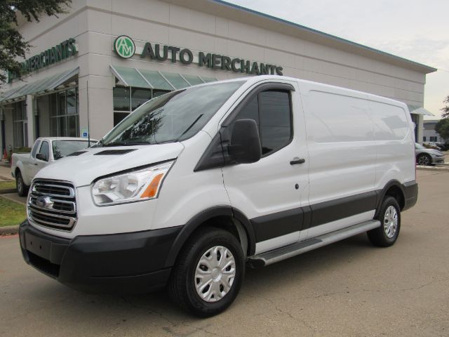 2018 Ford Transit Base