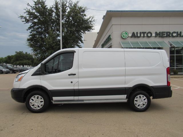 2018 Ford Transit Base