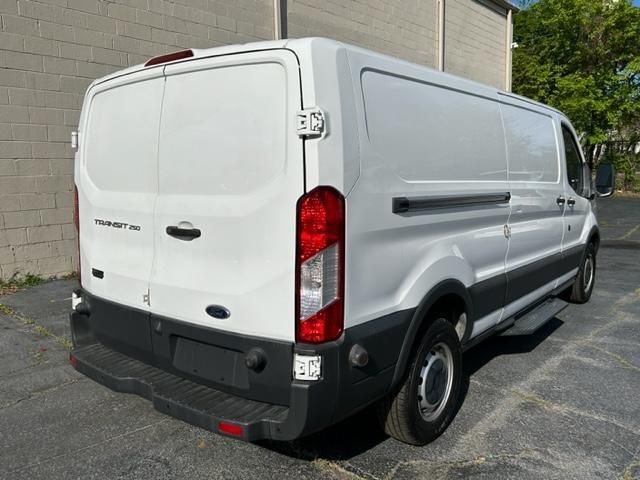 2018 Ford Transit Base