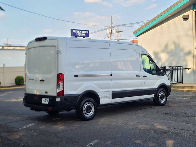 2018 Ford Transit Base