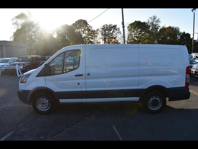 2018 Ford Transit Base