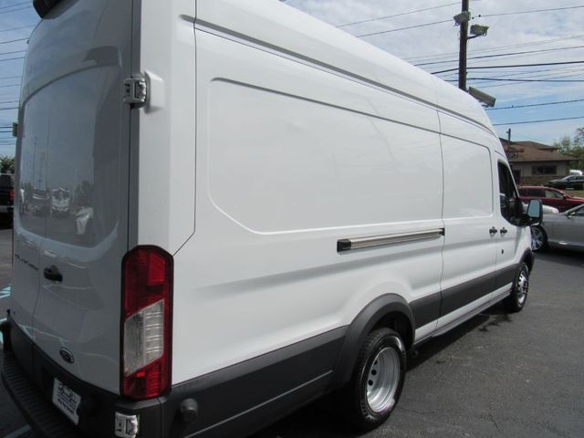 2018 Ford Transit Base