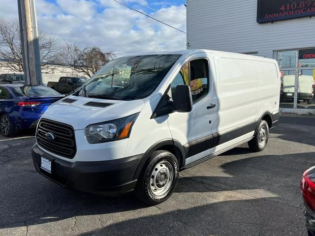 2018 Ford Transit Base