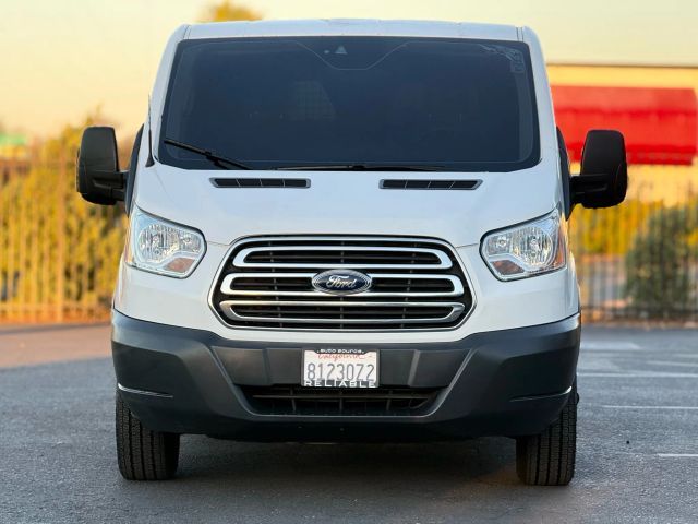 2018 Ford Transit Base