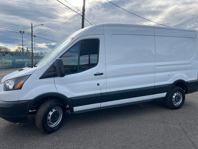 2018 Ford Transit Base