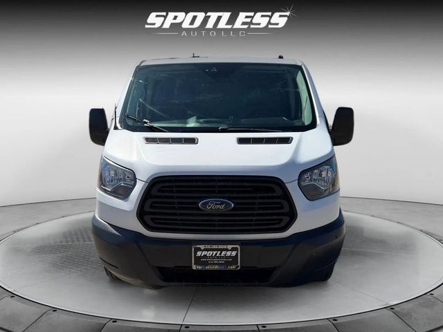 2018 Ford Transit Base