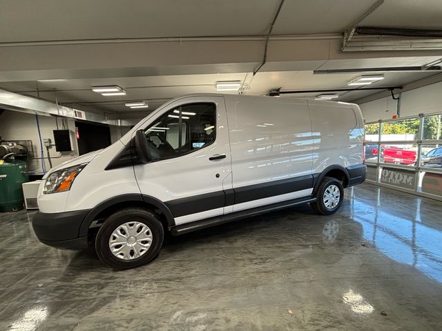 2018 Ford Transit Base