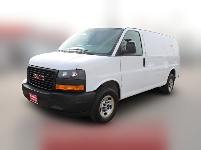 2018 GMC Savana Base