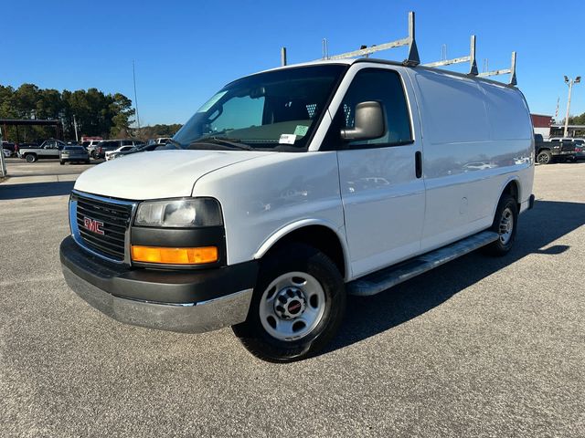 2018 GMC Savana Base