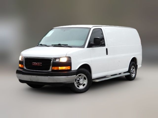 2018 GMC Savana Base