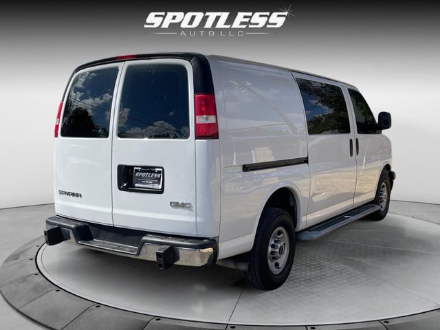 2018 GMC Savana Base