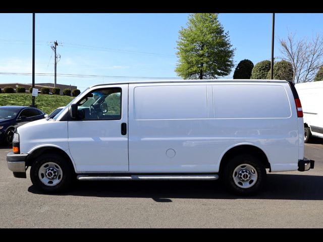 2018 GMC Savana Base