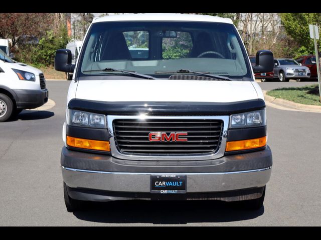 2018 GMC Savana Base