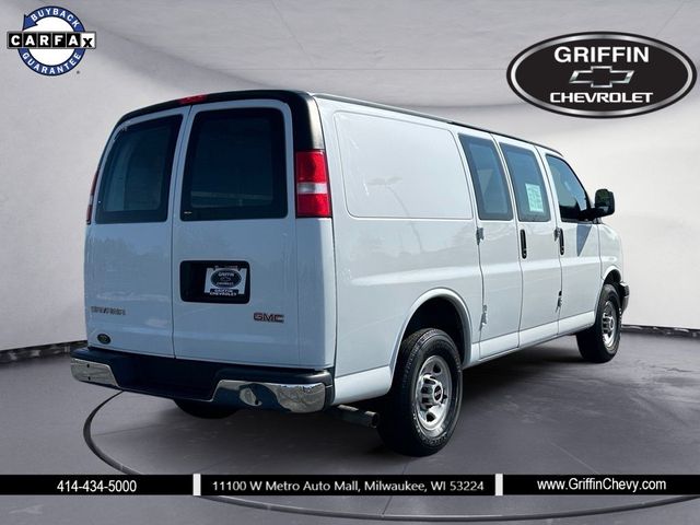 2018 GMC Savana Base