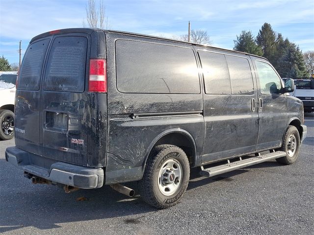 2018 GMC Savana LT