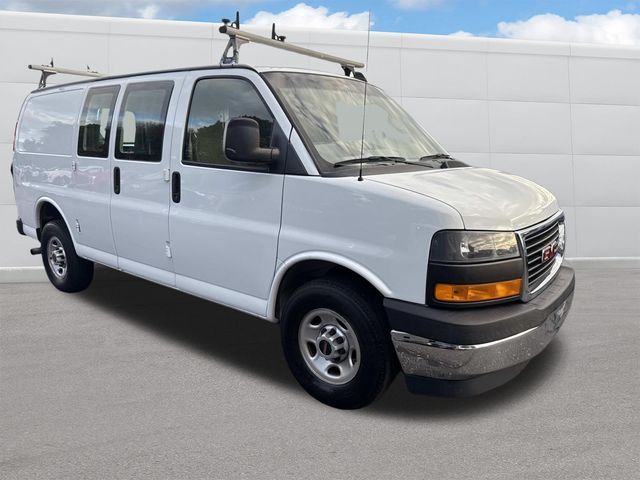 2018 GMC Savana Base