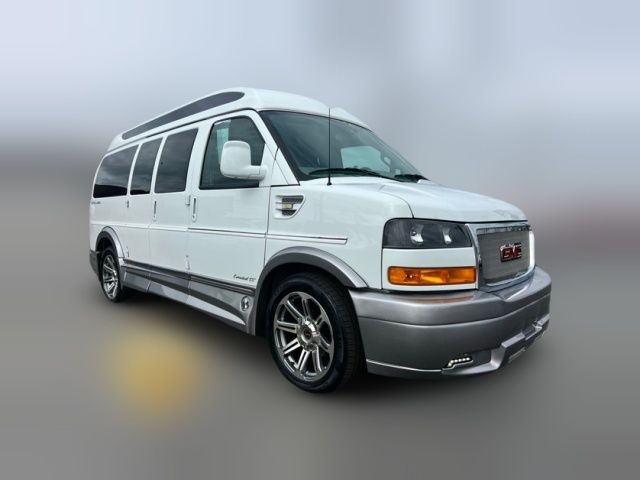 2018 GMC Savana Base