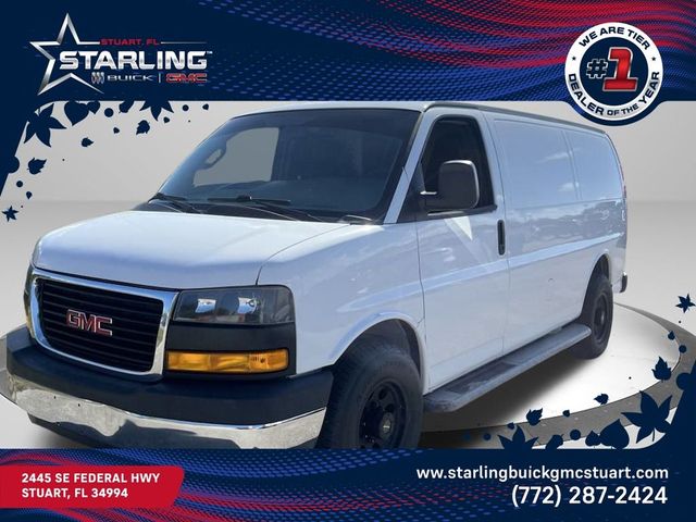 2018 GMC Savana Base