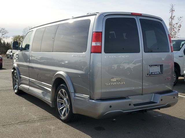 2018 GMC Savana Base