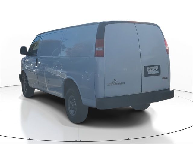 2018 GMC Savana Base