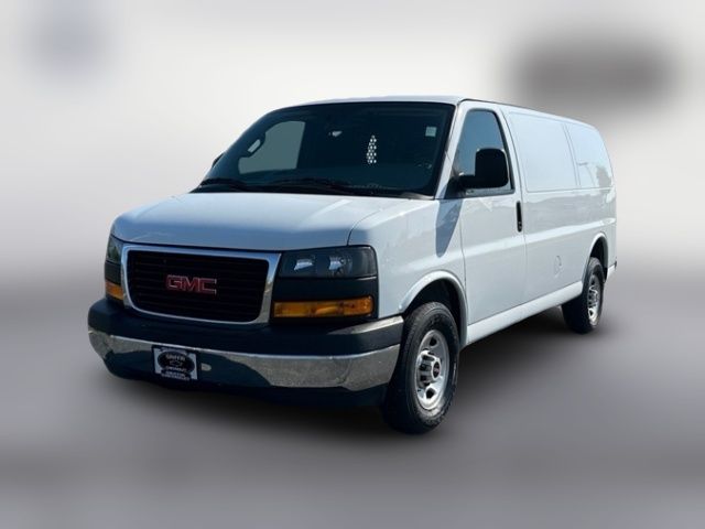 2018 GMC Savana Base