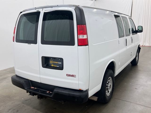 2018 GMC Savana Base