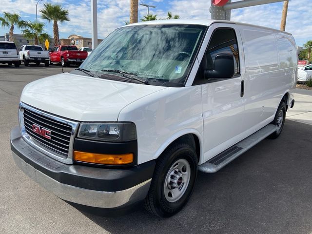 2018 GMC Savana Base