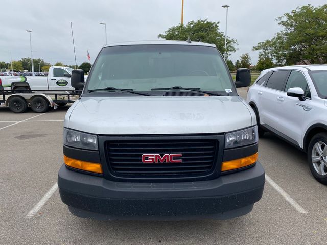 2018 GMC Savana Base