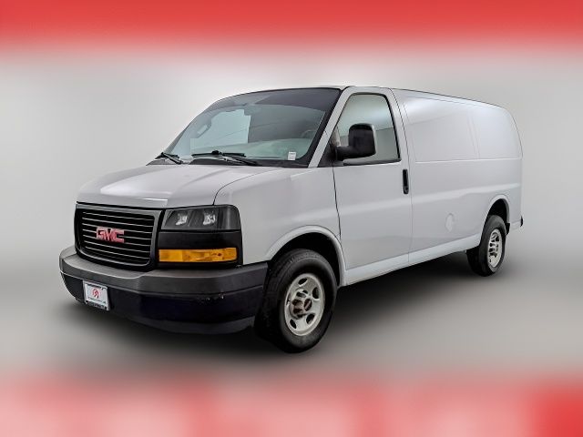 2018 GMC Savana Base