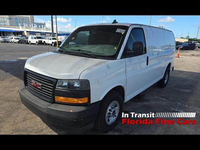 2018 GMC Savana Base