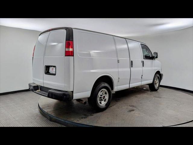 2018 GMC Savana Base