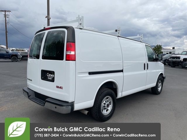 2018 GMC Savana Base