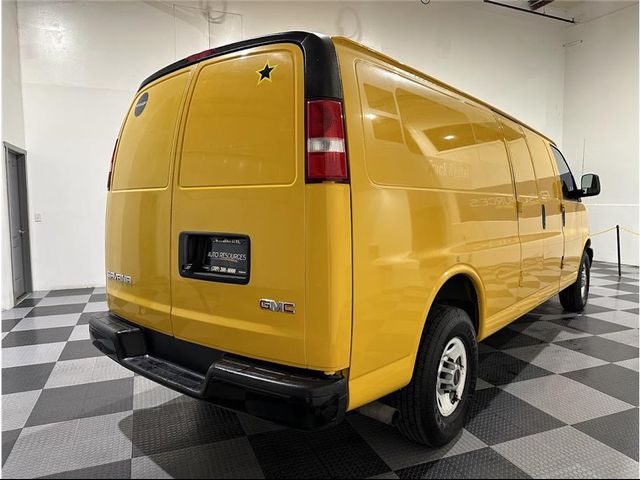 2018 GMC Savana Base