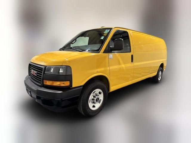 2018 GMC Savana Base