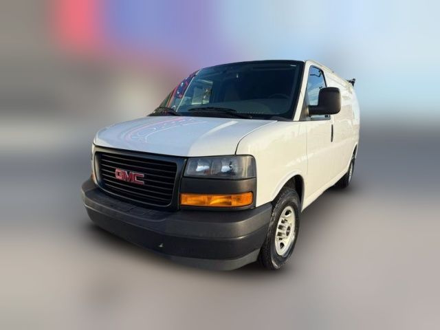 2018 GMC Savana Base