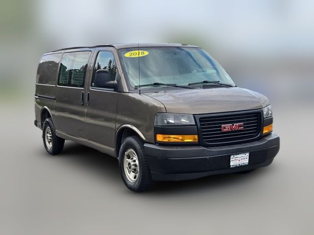 2018 GMC Savana Base