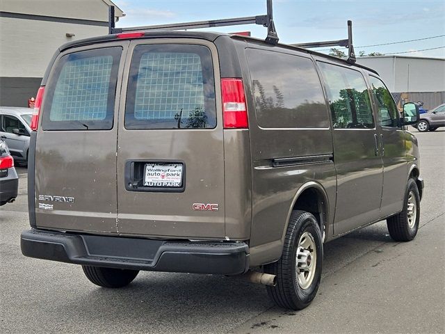 2018 GMC Savana Base