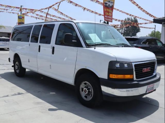 2018 GMC Savana LT