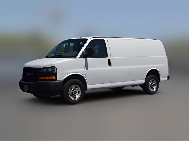 2018 GMC Savana Base