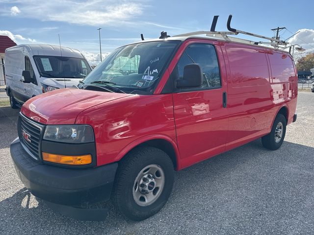 2018 GMC Savana Base