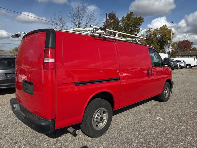 2018 GMC Savana Base