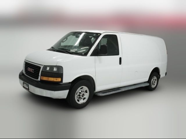 2018 GMC Savana Base