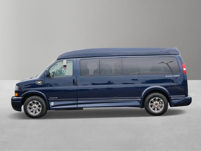 2018 GMC Savana Base