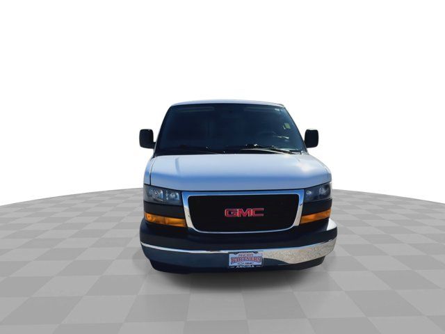 2018 GMC Savana Base