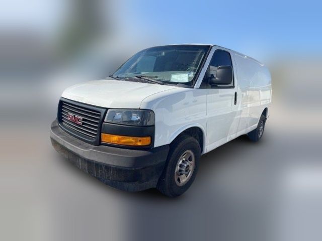 2018 GMC Savana Base