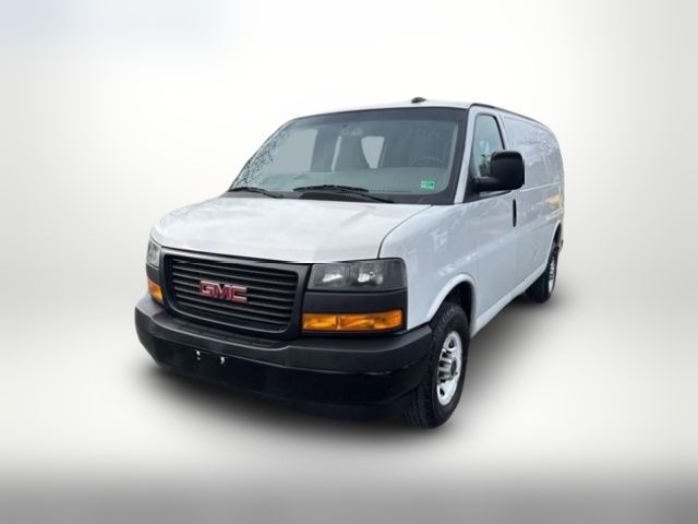 2018 GMC Savana Base
